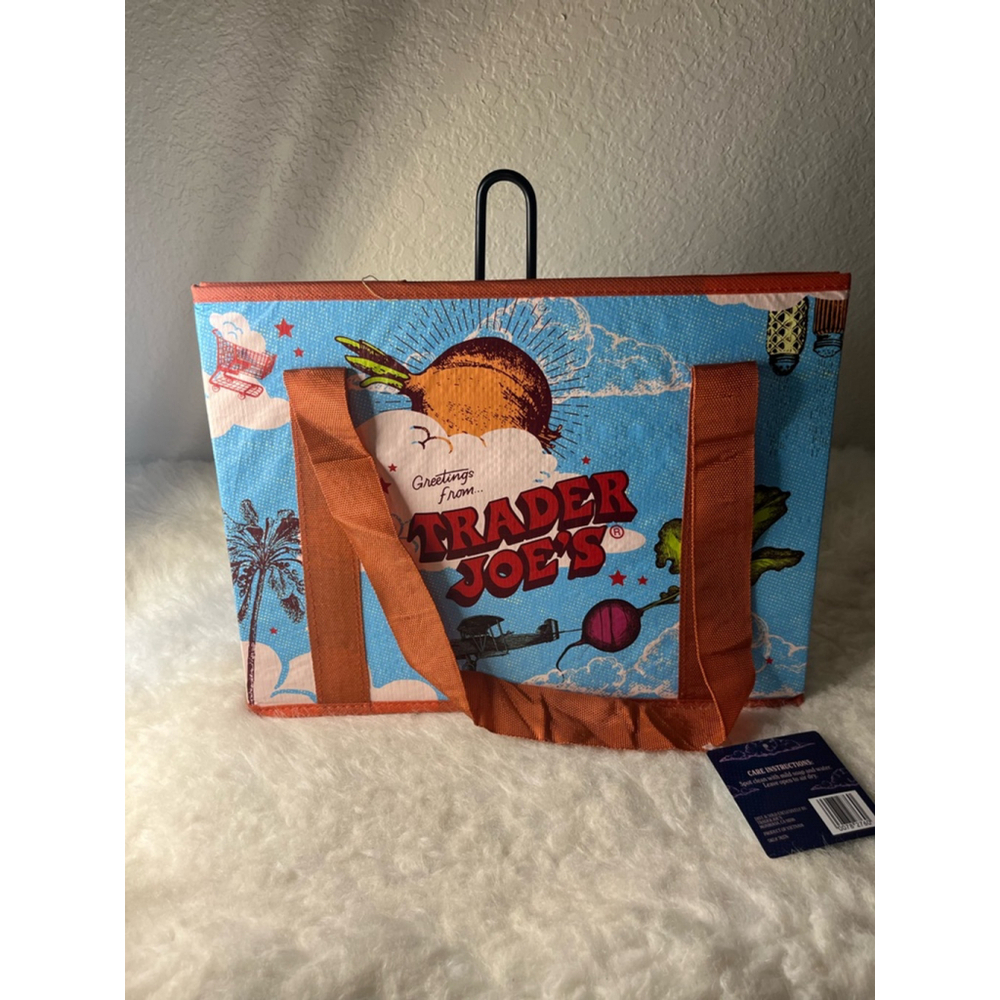 NWT Trader Joe’s Stand Up Collapsible Grocery Tote Bag